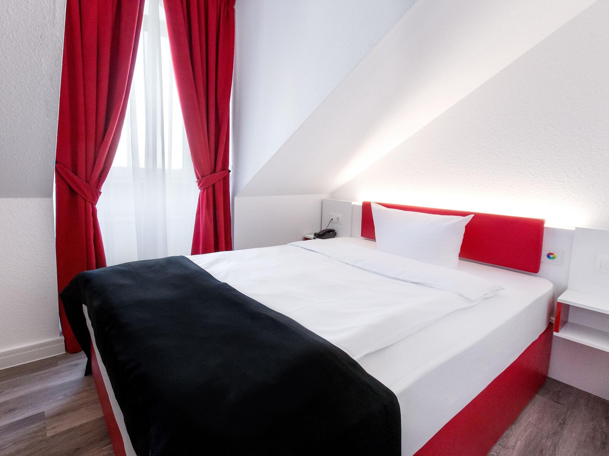Dormero Hotel Muenchen-Kirchheim Messe Kirchheim bei Muenchen Buitenkant foto