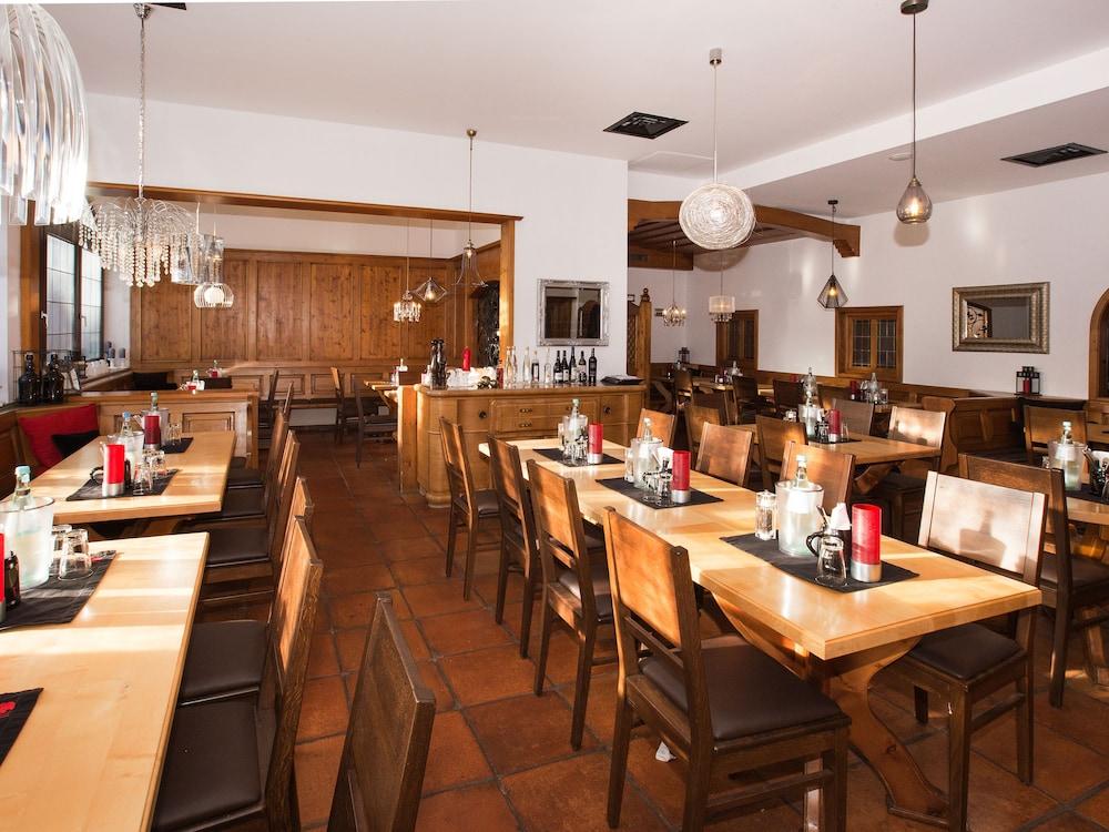 Dormero Hotel Muenchen-Kirchheim Messe Kirchheim bei Muenchen Buitenkant foto