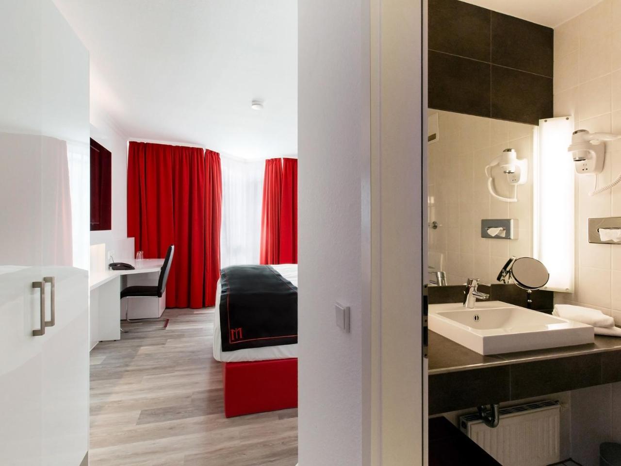 Dormero Hotel Muenchen-Kirchheim Messe Kirchheim bei Muenchen Buitenkant foto